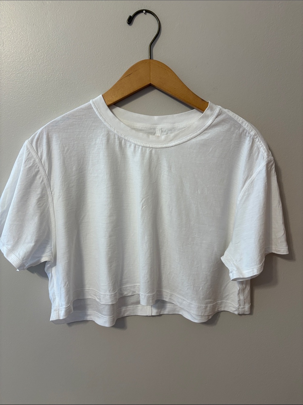lululemon athletica White Cropped Tee Top
